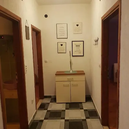 Nula * Duće